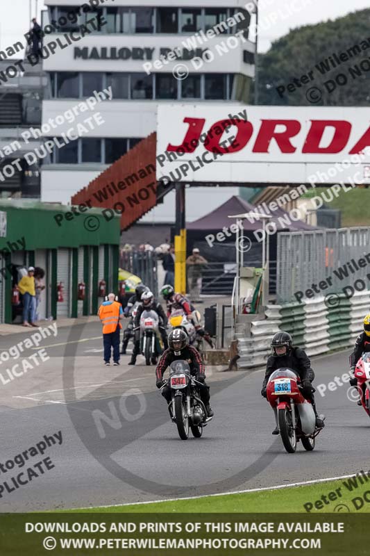 Vintage motorcycle club;eventdigitalimages;mallory park;mallory park trackday photographs;no limits trackdays;peter wileman photography;trackday digital images;trackday photos;vmcc festival 1000 bikes photographs